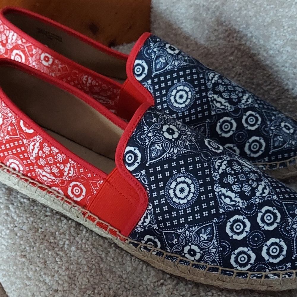 Like New Talbots Red and Blue Fabric Patterned Flat Espadilles